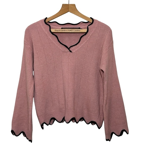 Code x Mode scalloped hem sleeve Angora blend Pink and Black Sweater. Women’s M - Picture 1 of 7